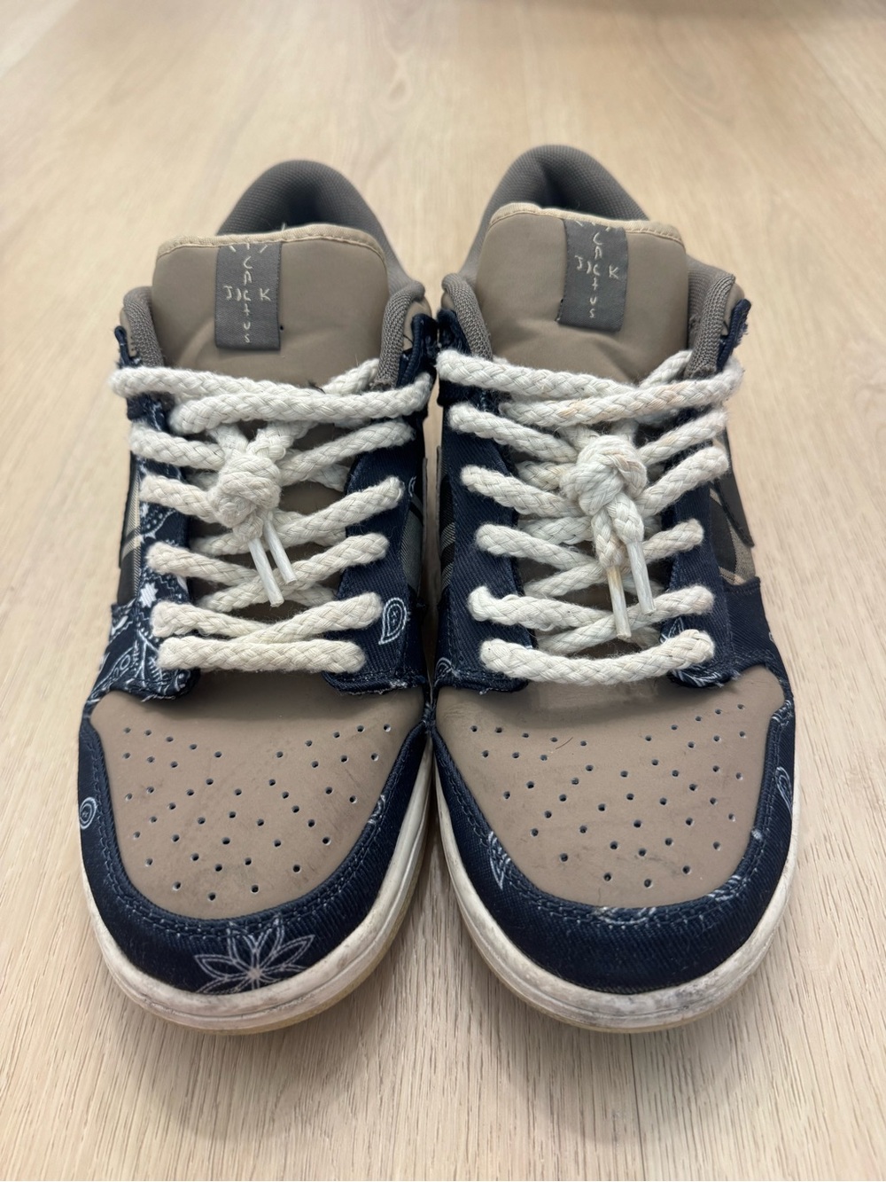 Travis Scott Cactus Jack Nike SB Dunk Low Men’s Size 12